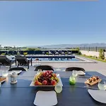 Dona Zadarvillas *